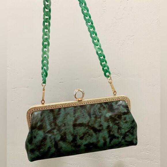 Handsewn Genuine Premium Leather Ring Shaped Push-lock Clutch/Crossbody - Picture 10 of 16